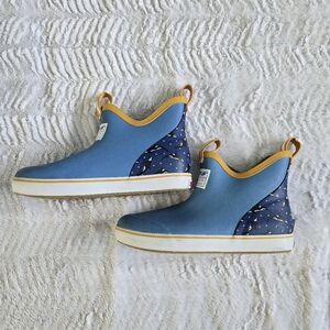 Kids Killer Whale Xtra Tufs Deck Boots Size 4 New Without Tags